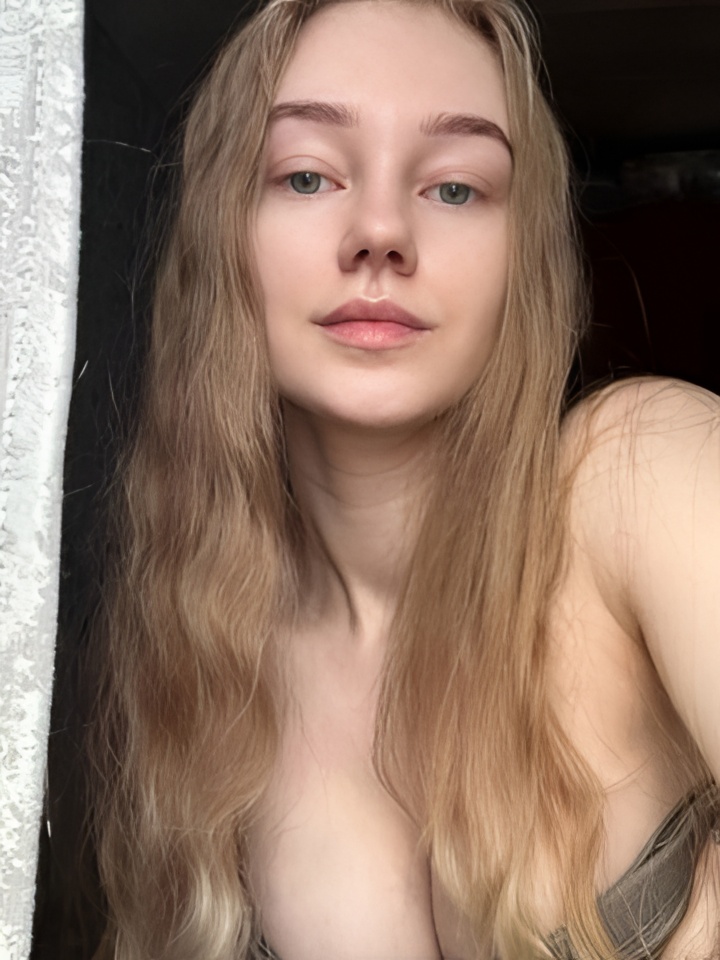 Ида привлекательная девушка из Иркутска цена от 4000 руб