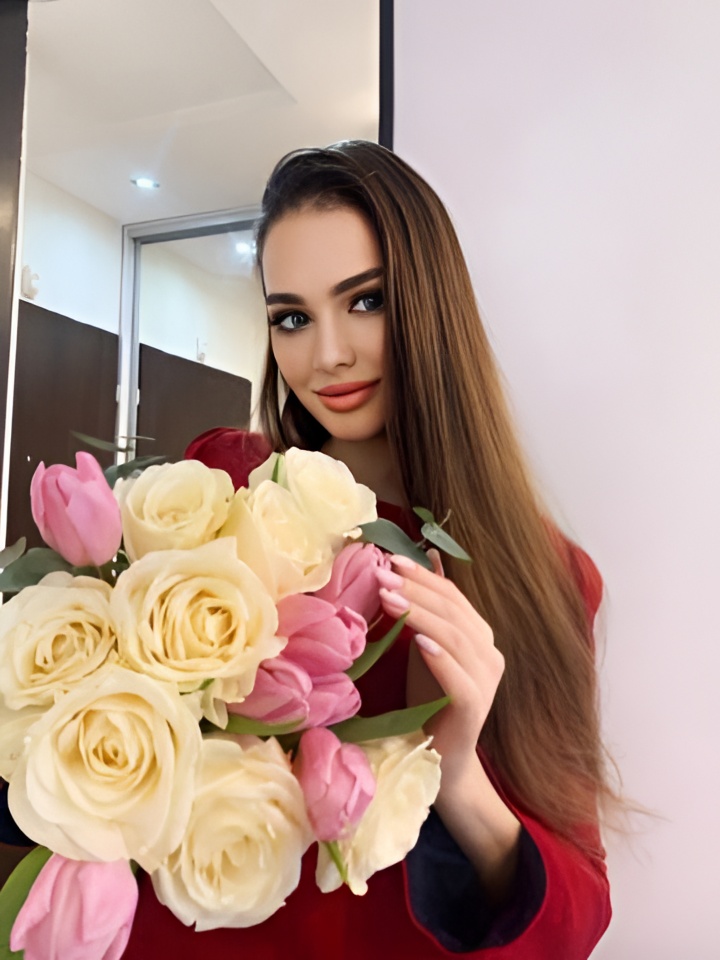 Слава привлекательная девушка из Иркутска цена от 4000 руб