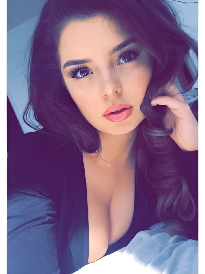 Виолетта привлекательная девушка из Иркутска цена от 5000 руб